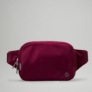 LULULEMON everywhere belt bag 2L